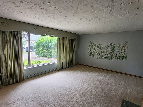 3rd image of 443 Gerald Ave