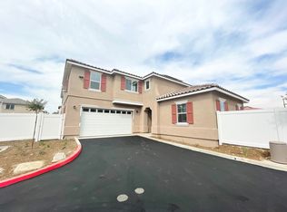 826 W Tullock St, Bloomington, CA 92316