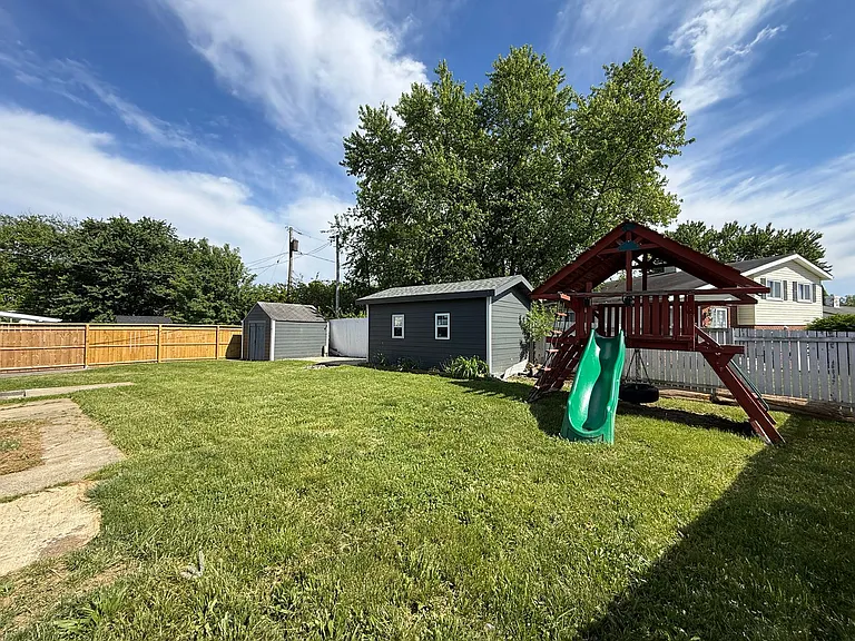 7805 Brevort Rd — Photo 25