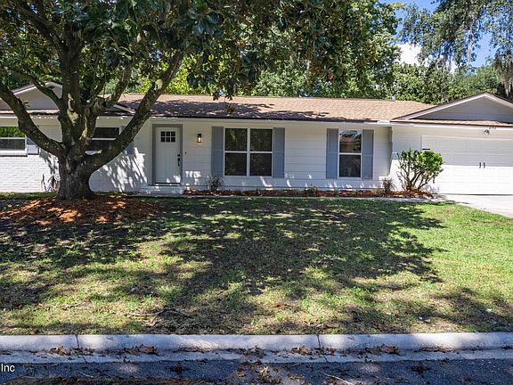 3rd image of 2142 CHABLIS Court E