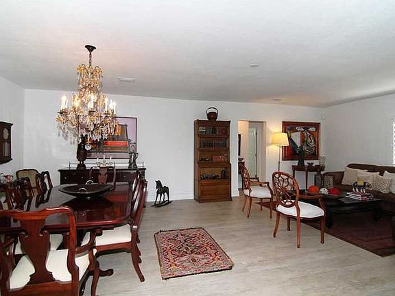 4th image of 445 Sansovino Ave