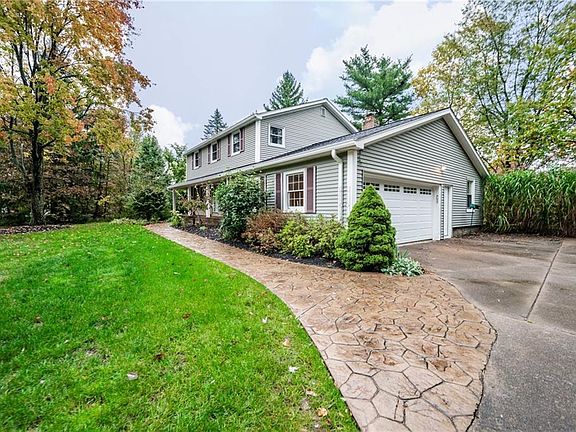 3rd image of 11401 Willow Hill Dr