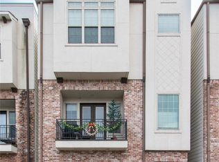 2209 Chenevert St #B, Houston, TX 77003