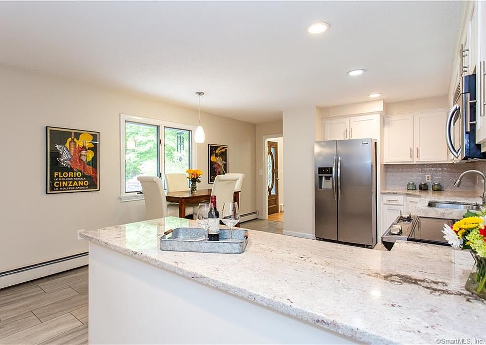 1st image of 50 Dogwood Ln