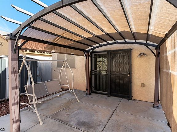 5th image of 4203 Walnut Glen Dr