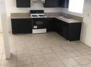1313 Bernard St APT 8, Bakersfield, CA 93305