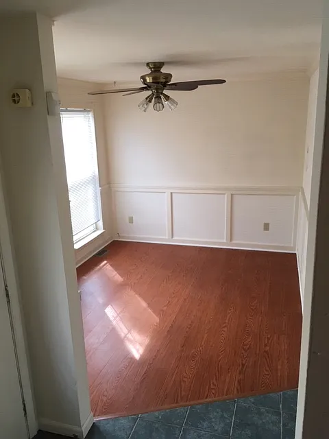 3 bed, 1.5 bath, 1200 sqft, $2,500 — Photo 3