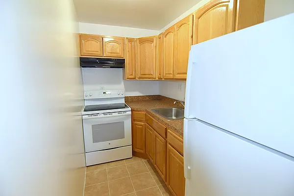 Rented by Manhattan Spaces | media 32