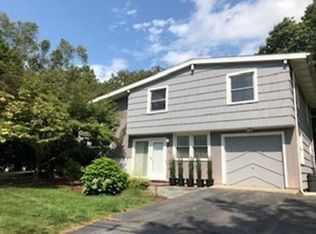 38 Winchester Dr, Lexington, MA 02420