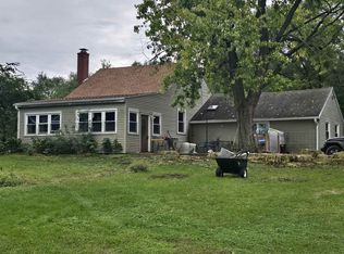 12096 Saunders Rd, Pecatonica, IL 61063