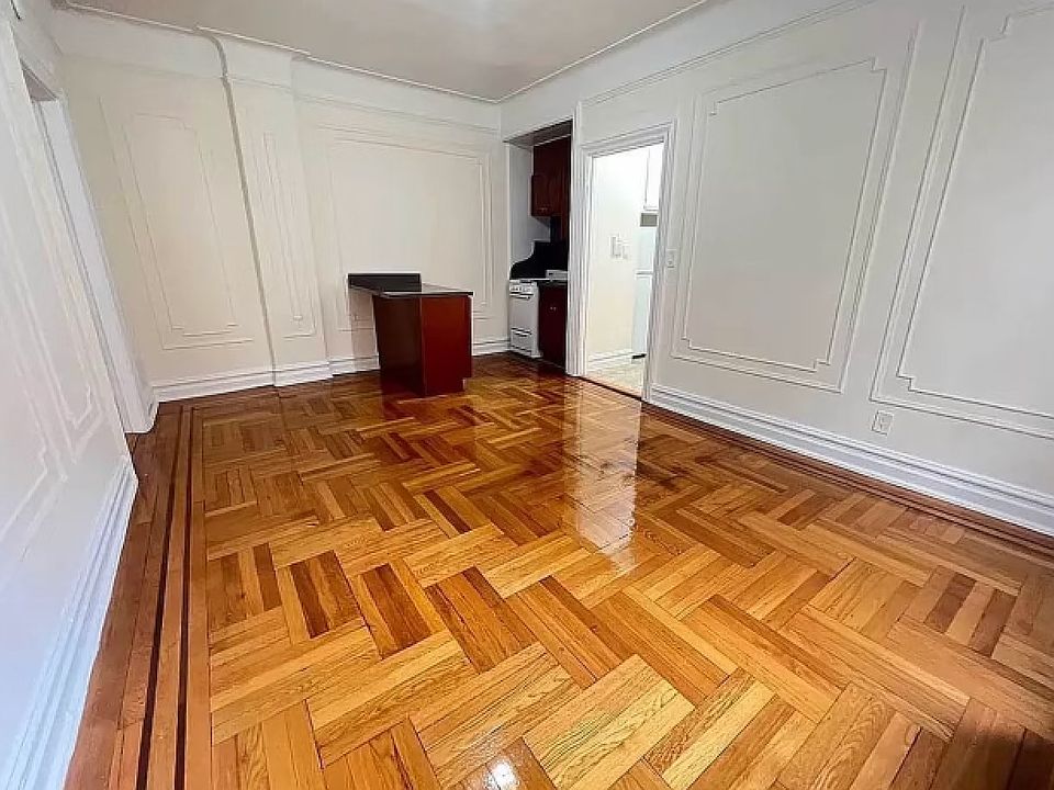 1st image of 110 Fisher Ave #1B