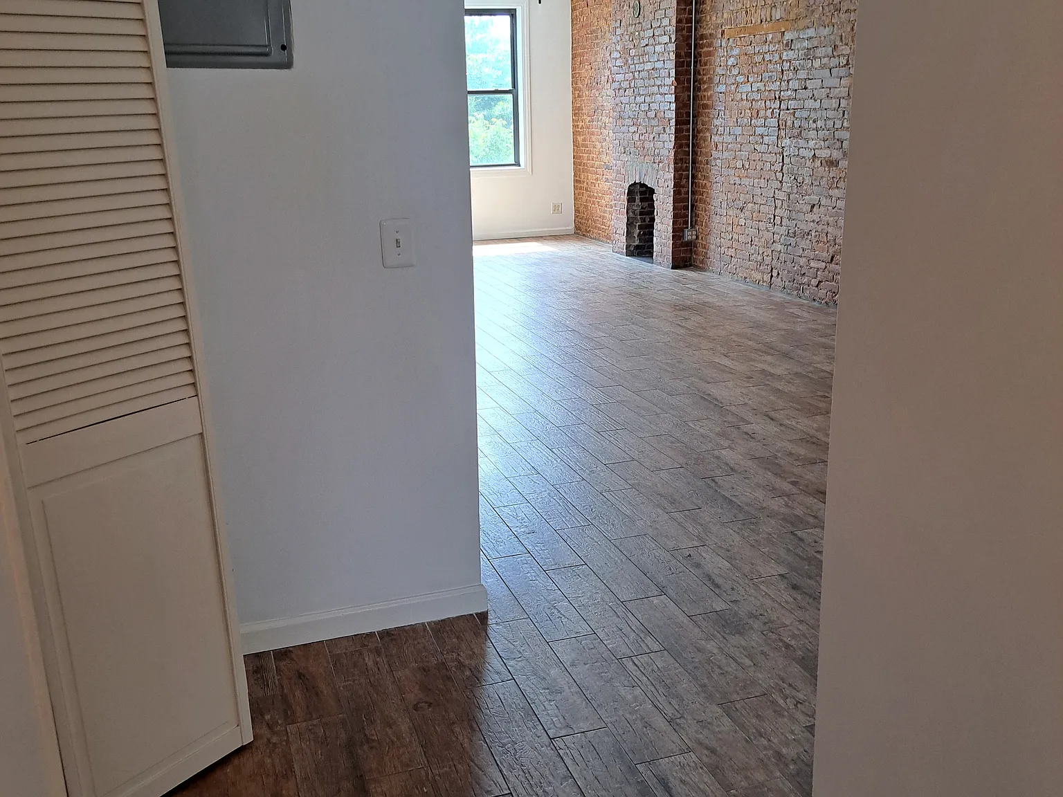 3 bed, 1500 sqft, $3,000 — Photo 2