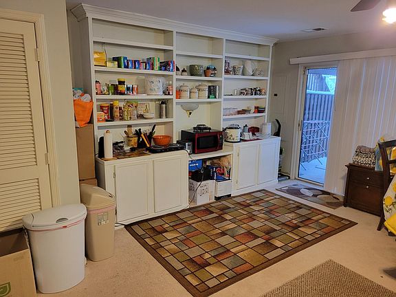 4th image of 8718 Farnham Way #8718