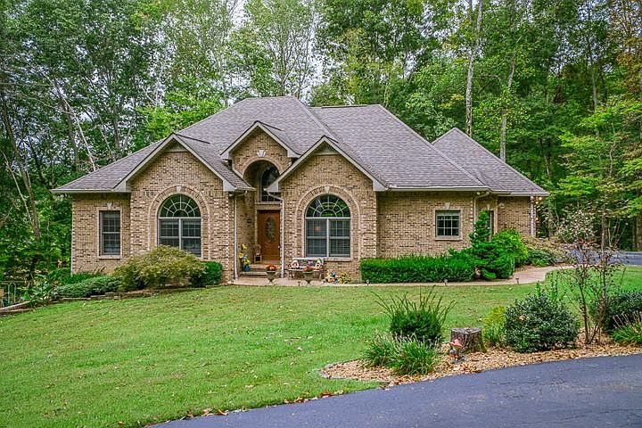 1st image of Collinwood Dr