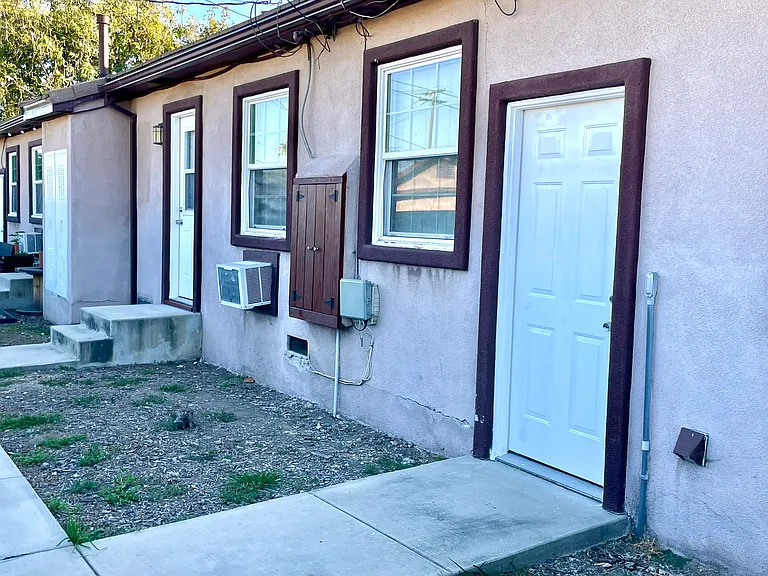 17716 Jersey Ave #17716 — Photo 13
