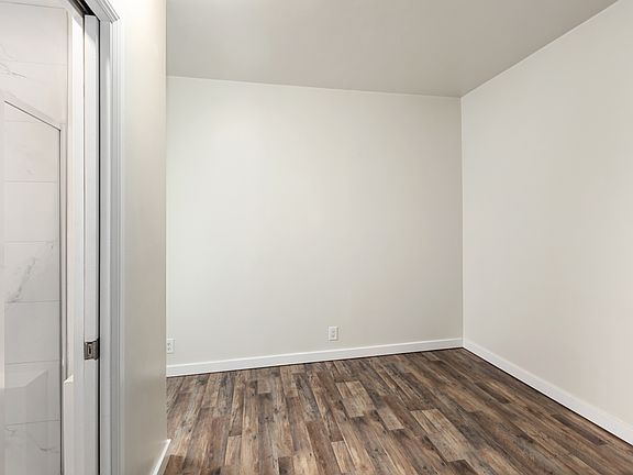 2nd image of 698 Bush St APT 306