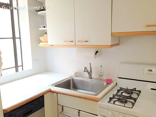 Rented by Compass | media 36