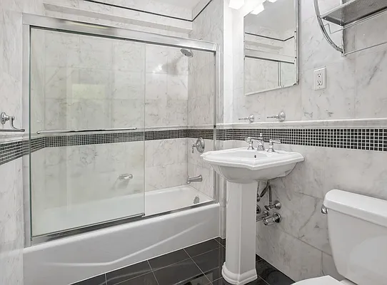 Sold by Corcoran | media 21