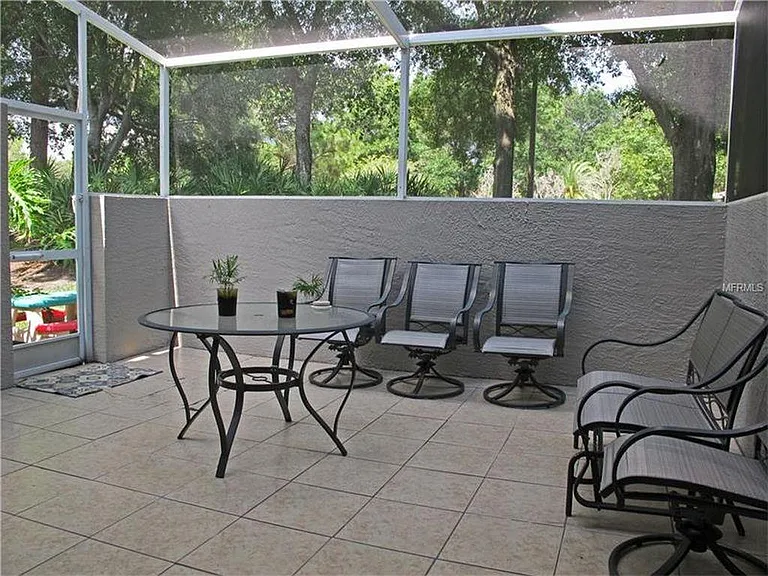 2800 Countryside Blvd #1-33 — Photo 2