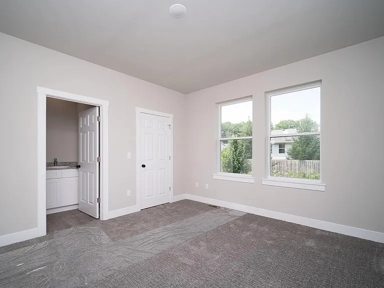827 Kenai Ct — Photo 7