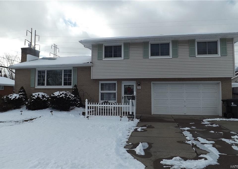 1st image of 2720 Parker Blvd