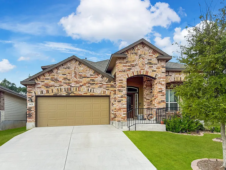 3421 Copper Acres — Photo 2