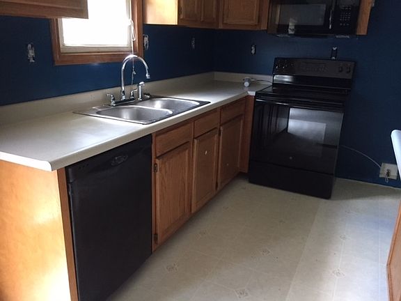 4th image of 1494 Pleasant Hill Dr