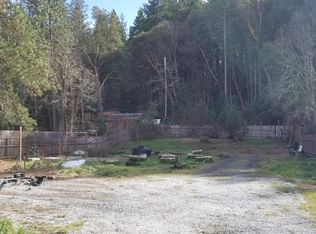 143 1/2 Holton Creek Rd, Kerby, OR 97531