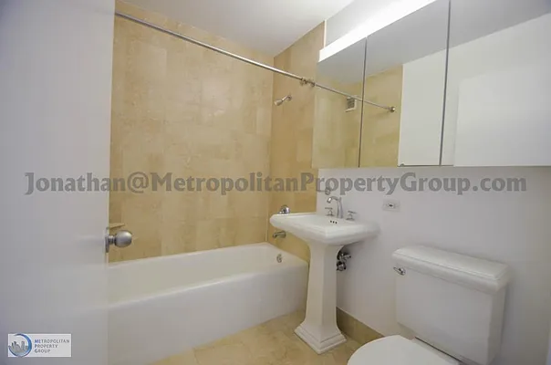 Rented by Metropolitan Property Group | media 5