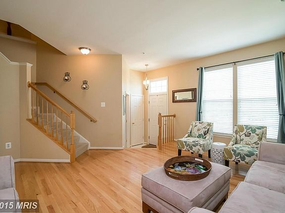 Wqalk-in on the main level