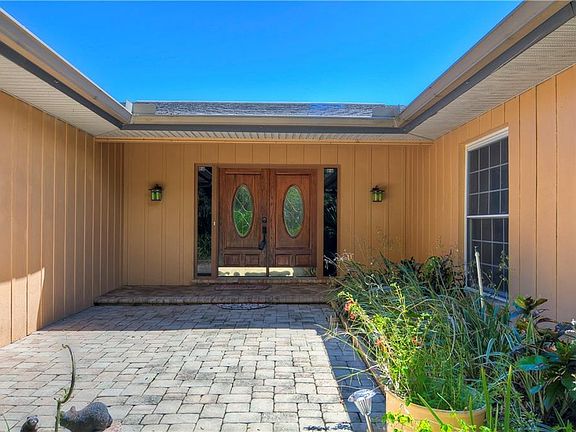 5th image of 1723 Oakdale Ln E