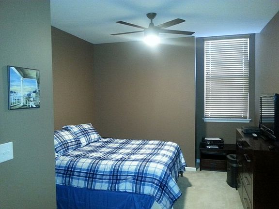 4th image of 1005 Grace Hill Dr