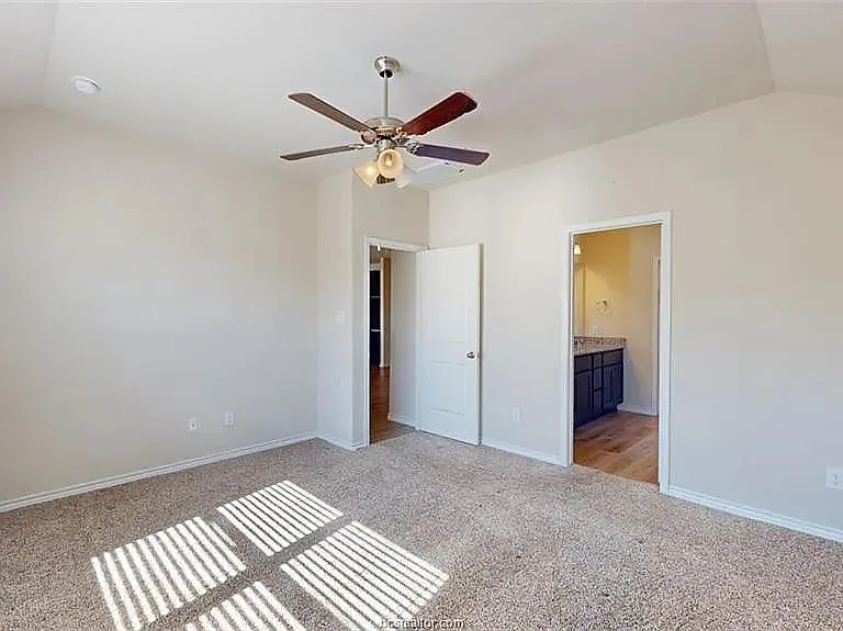 5219 Montague Loop — Photo 8