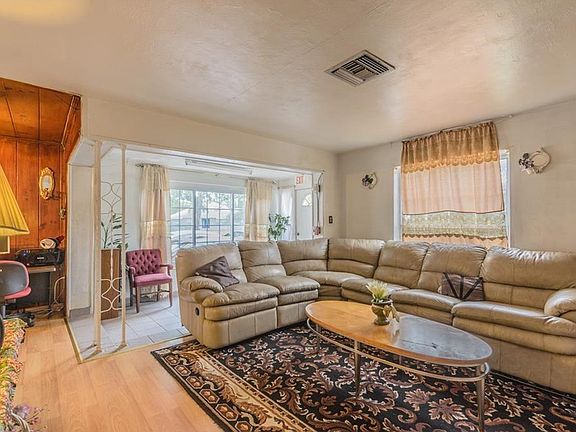4th image of 4514 Wishart Blvd