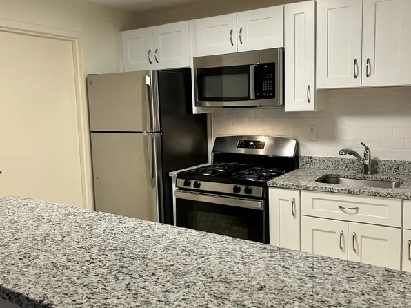 233 Elsinore St, 233 Elsinore St #F162855c8, Concord, MA 01742