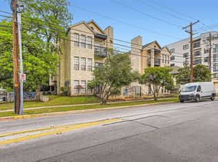 711 W 21st St #302, Austin, TX 78705
