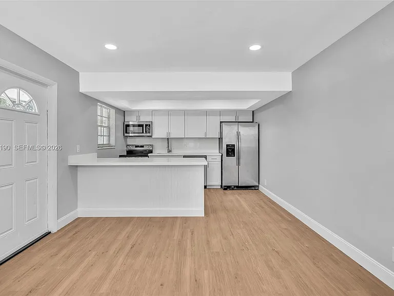 161 NW 40th St #1 — Photo 2