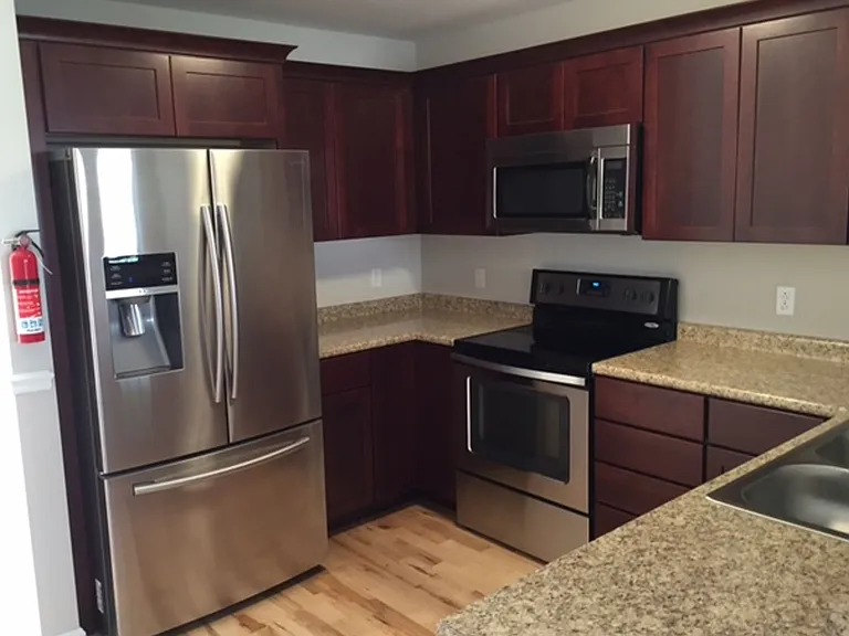 76 Sumner Ln #F — Photo 1