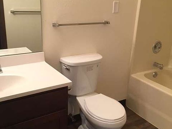3rd image of N114W16045 Sylvan Cir #W-80-103