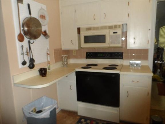 5th image of 4854 Mockingbird Dr