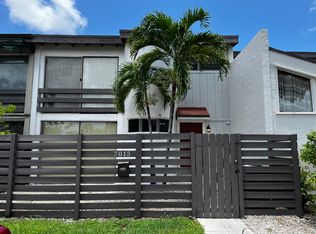 7015 SW 111th Pl, Miami, FL 33173