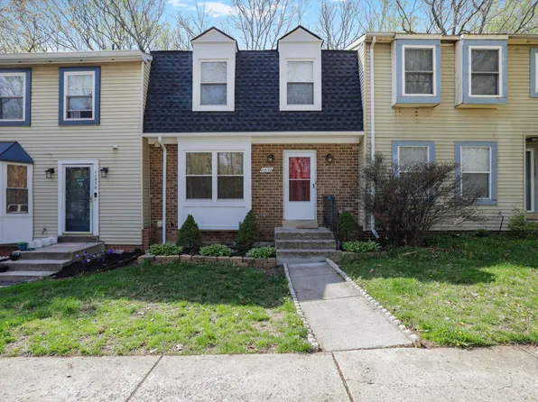 11572 Summer Oak Dr, Germantown, MD 20874