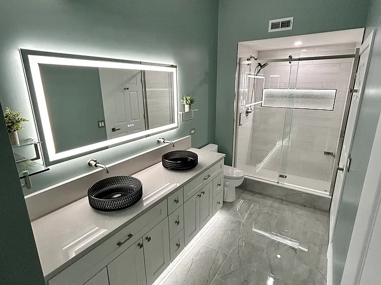 165 N Canal St #1005 — Photo 7