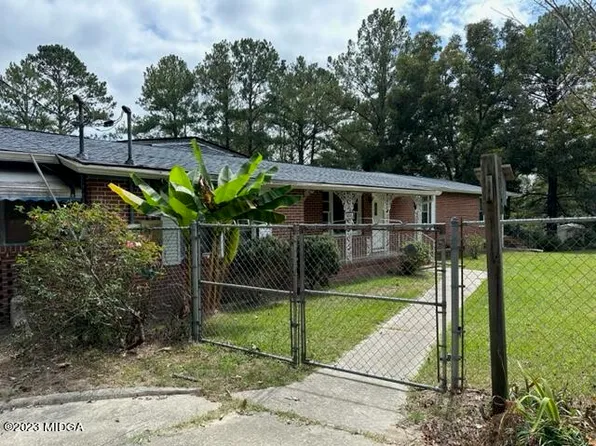 4146 Caroline Dr, Macon, GA 31217