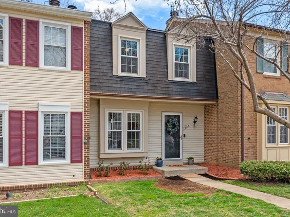 7903 Bubbling Brook Cir, Springfield, VA 22153