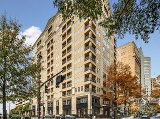 230 S Tryon St UNIT 907, Charlotte, NC 28202
