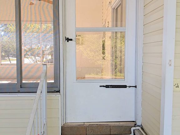 3rd image of 98 Lake Pointe Dr