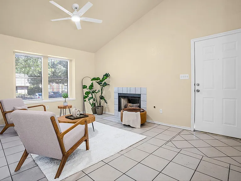 11901 Swearingen Dr #113 — Photo 13