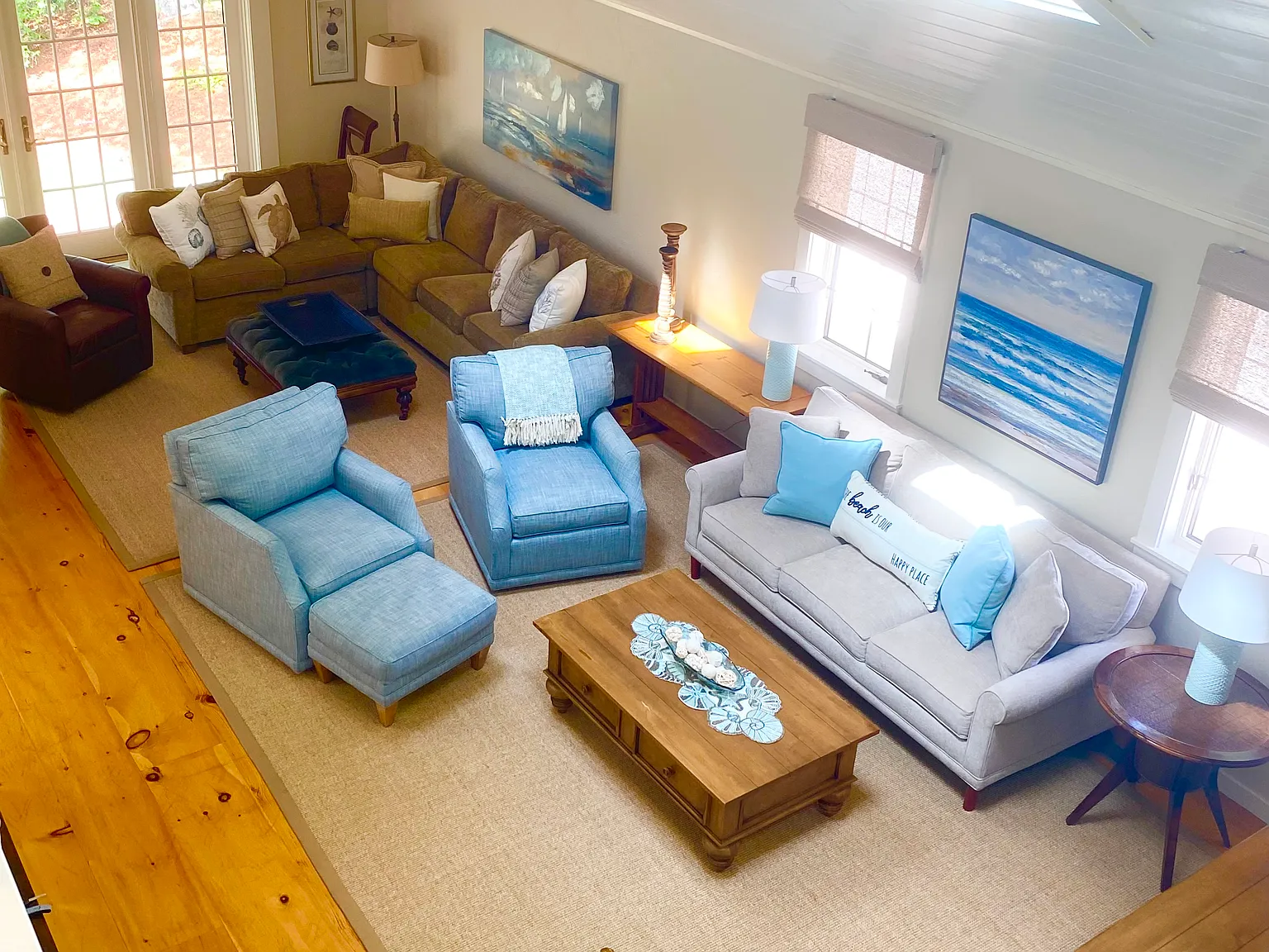 4 bed, 3.5 bath, 4624 sqft, $3,600 — Photo 2