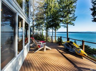 1 Beach Way, Hat Island, WA 98203